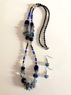 Blue Iridescent Crystals and Beads Necklace Set.