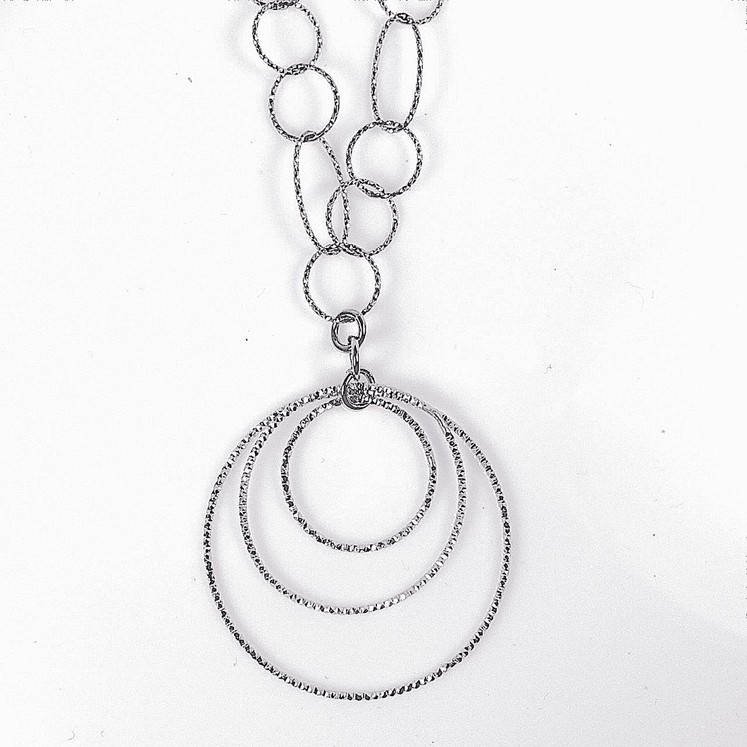Sterling Silver Triple Circles Pendant Necklace.